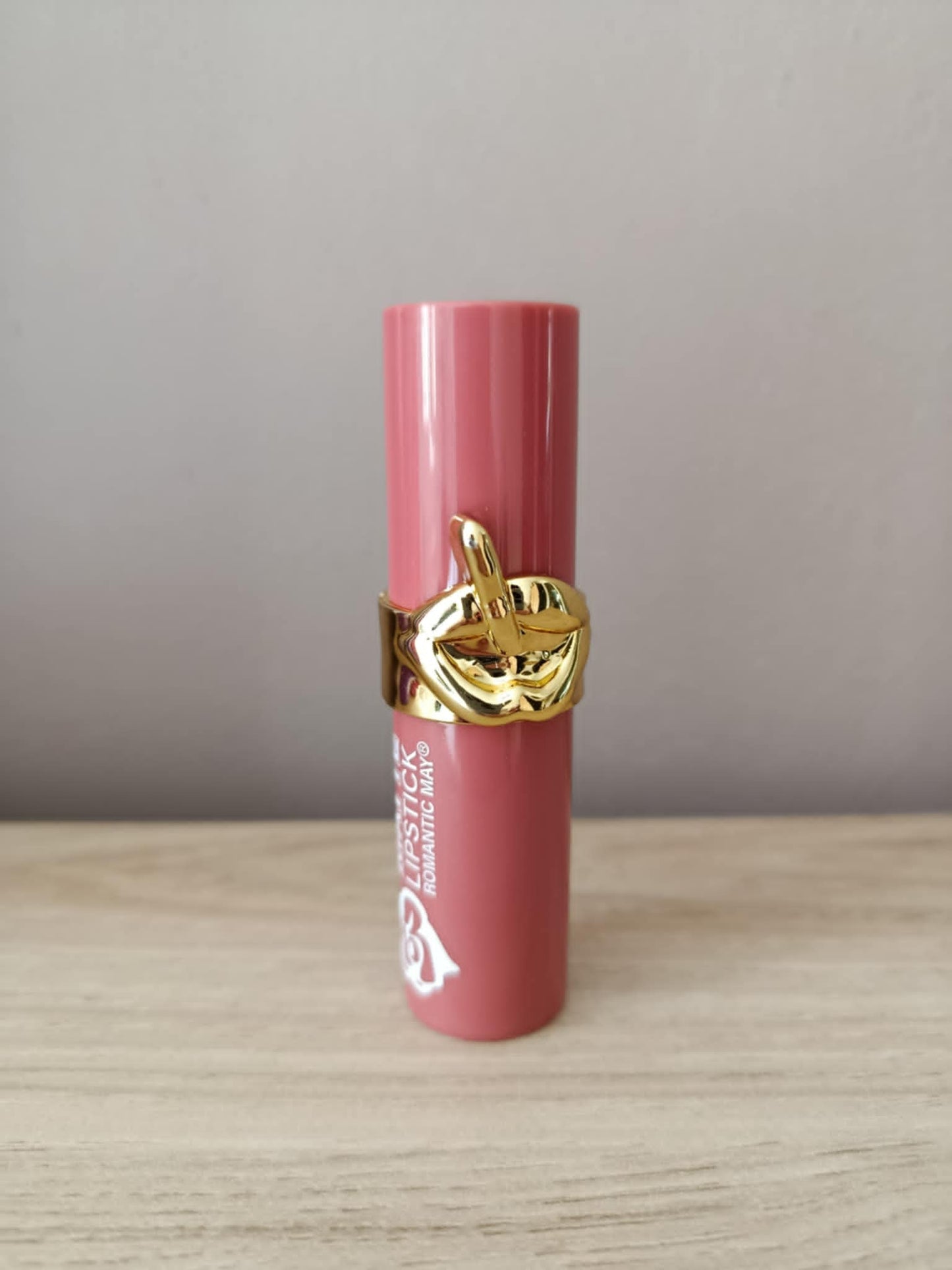 Rouge à Lèvres Couleurs Riches 36H - Teinte Riche et Intense pour Maquillage Longue Tenue - Vendu à l'Unité
